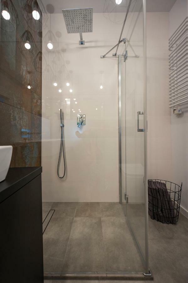 Unique 3City Apartments - Grey Apartment Gdańsk Eksteriør bilde